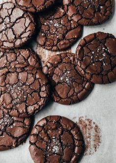 Brownie Crinkle Cookies, Chocolate Crinkle Cookies Recipe, Crinkle Cookies Recipe, Cookie Brownie Recipe, Chocolate Crinkle Cookies, Chocolate Crinkles, Crinkle Cookies, Chocolate Craving, Brownie Cookies