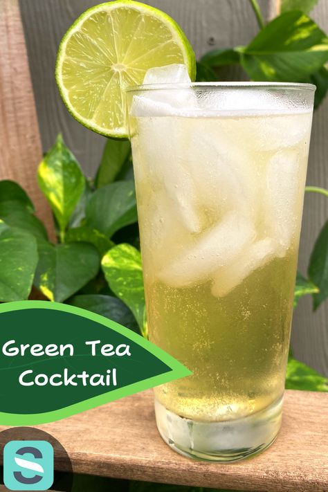 Sit back, relax, and enjoy this crisp Green Tea Cocktail. Different, fun, and perfect for St.Patrick’s Day! Cheers! Green Tea Whiskey Cocktail Recipes, Green Tea Mixed Drink, Green Tea Drink Alcohol, Green Tea Alcoholic Drink, Green Tea Shots Recipes, Jameson Drinks, Alcoholic Tea, Green Tea Cocktail, Fruity Shots