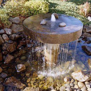 Concrete Fountains, Jardim Diy, Outdoor Water Features, Garden Water Feature, Pond Fountains, Backyard Water Feature, Waterfalls Backyard, Outdoor Fountain, Water Features In The Garden