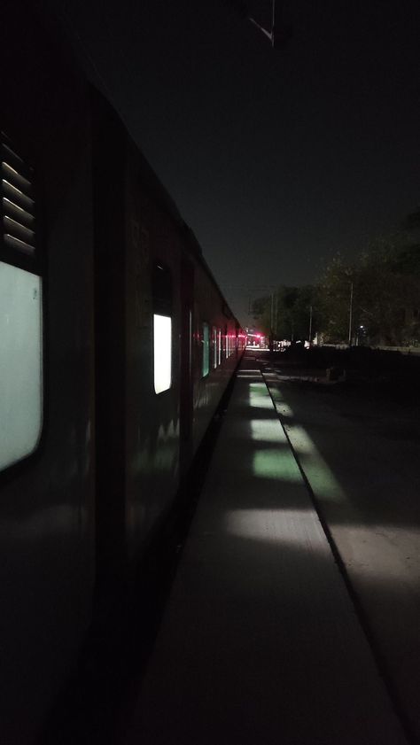 Night Train Aesthetic, Bike Riding Aesthetic, Train Aesthetic, Space Art Gallery, Instagram Design Creative, Train Video, Healthcare Architecture, Sky Photography Nature, Night Train