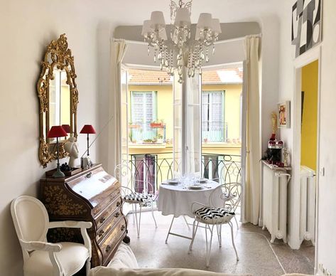 A 375-Square-Foot French Flat Is a Sumptuously Sunny Small Space (With Amazing Views) French Apartment Dining Room, Small French Living Room, French Apartment Interior, French Apartment Decor, Parisienne Apartment, Portugal Aesthetic, Organic Interiors, Cheap Couch, Cedar Hill Farmhouse