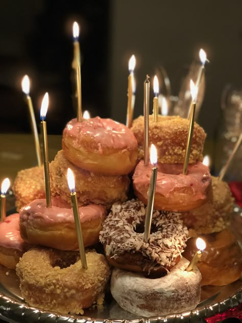 Birthday Desserts Aesthetic, Birthday Brunch Cake, Donut Bday Cake, Brunch Birthday Cake, Birthday Donut Tower, Donuts For Birthday, Donuts Cake Birthday, Birthday Doughnut Ideas, Stacked Donut Cake