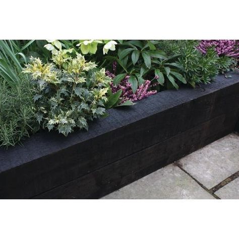 Railway Sleepers Garden, Sleepers In Garden, Landscape Borders, Garden Railway, Railway Sleepers, Landscape Edging, Lawn Edging, Black Garden, Garden Edging