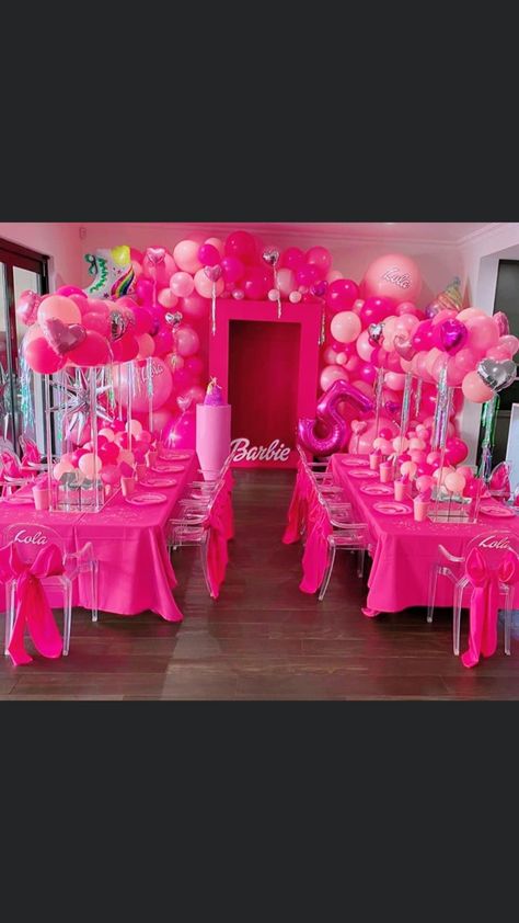 Fall Barbie Party, 5 Year Birthday Party Ideas Barbie, Barbie Party Setup, Barbie Inspired Birthday Party, Barbie Dreamhouse Birthday Party, Barbie Sweet 16 Party Ideas, Barbie Themed Party For Adults, Sweet 16 Barbie Theme, Barbie Theme Party Adults