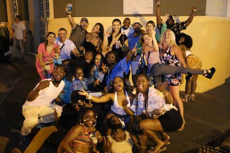 Trip to Old San Juan, Puerto Rico ended with a night out and bar hopping in La Placita Bestie Squad, Old San Juan Puerto Rico, Bar Hopping, Old San Juan, San Juan Puerto Rico, Squad Goals, Spring Break, Puerto Rico, Night Out