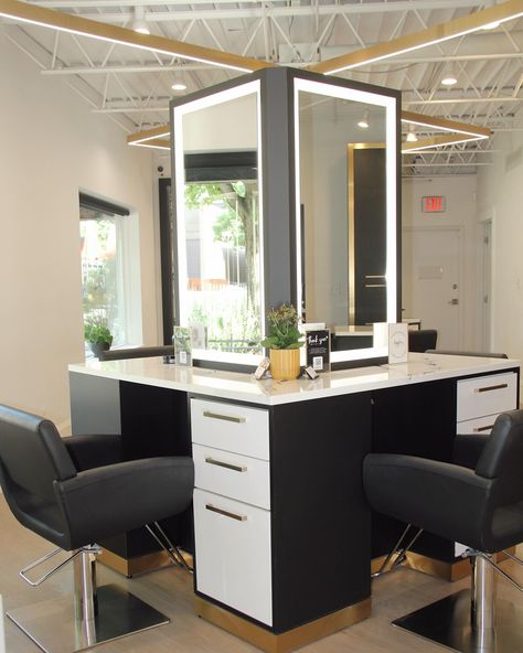 The quad station ✨ Maximize your salon space with this 4-person stylist station. Interested? DM us today! #modernsalon #salontoday #hairdresser #hairstylist #hairbrained #behindthechair #dsmdesigns #interiordesign #saloninterior #salondecor #salonlife #salongoals #hairsalondecor #salonequipment #saloninspo #saloninspiration #salonstyle #salon #beautysalon #salonspa #salonfurniture #discoverunder20k #stylist #americansalon #discoverunder50k #salondesign Salon Drink Station, Hair Stations, Hair Salon Decor, Drink Station, Salon Interior Design, Salon Equipment, Salon Furniture, Hair Brained, Salon Style