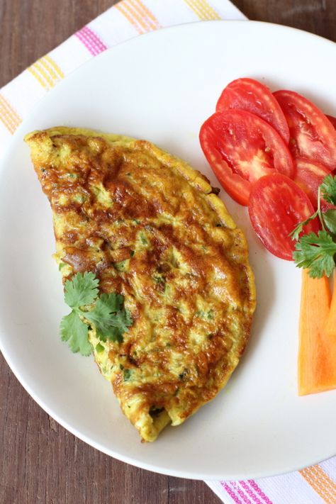 Masala Omelette, Healthy Finger Foods, Omelets Recipe, Omelette Recipe, Indian Breakfast, Delicious Breakfast Recipes, Tofu Recipes, Omelet, Breakfast Recipes Easy