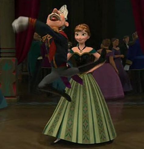 Frozen Paused Disney Movies, Funny Disney Memes, Images Disney, Funny Disney, Disney Jokes, Disney Memes, Disney Movie, Disney Funny, Disney And Dreamworks