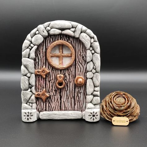 Tree Fairy Garden, Door Gnome, Fairy Doors On Trees, Fairy Garden Doors, Tree Fairy, Clay Fairy House, Garden Door, Clay Fairies, Magic World