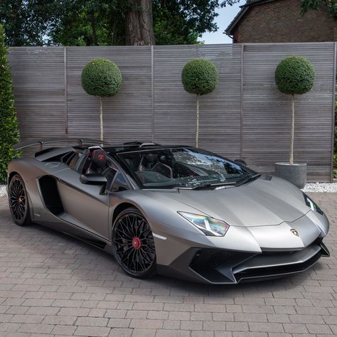 Lamborghini Aventador Sv Roadster, Lamborghini Roadster, Lamborghini Sv, Lamborghini Aventador Roadster, Tmax Yamaha, Raging Bull, Lamborghini Cars, Super Luxury Cars, Best Luxury Cars