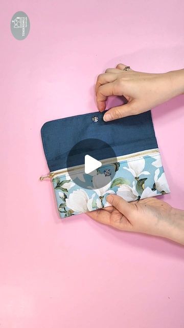 4,427 likes, 20 comments - tendersmile.handmade el October 5, 2023: "Quick and Easy sewing tips/ Fabric long wallet / clutch wallet #shorts #shortsvideo #sewingtutorial #reels #tendersmilehandmade". Tendersmile Handmade, Purse Tissue Holder, October 5, Tissue Holder, Sewing Tips, S Video, Long Wallet, Clutch Wallet, Sewing Hacks