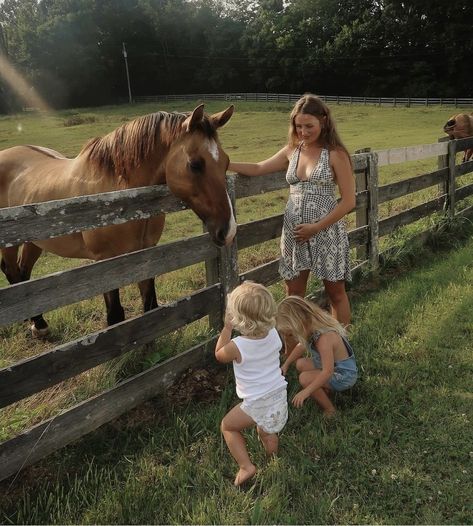 Dream Life House, Dream Family, Ranch Life, Future Mom, Future Lifestyle, Mommy Life, Dream Lifestyle, Best Mother, Family Goals