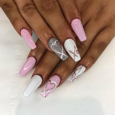 XO 💕 Xo Nails, Heart Nails, Rhinestone Heart, Nails, Beauty