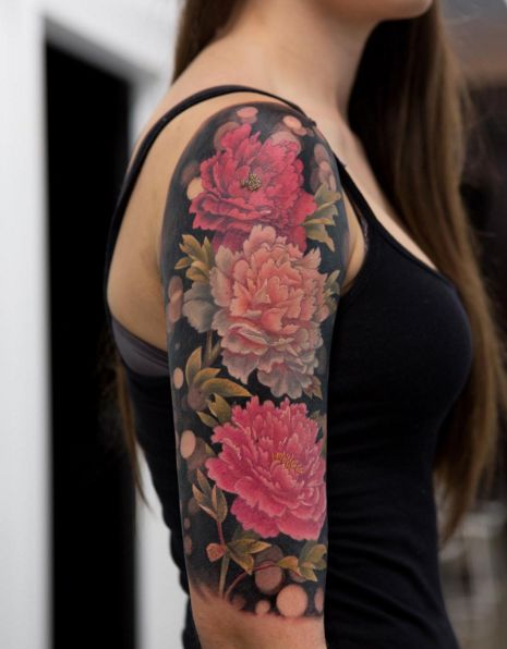 I like the black background of this one, but I bet  she has to get it touched up and that might be costly Blast Over Tattoo, Mangas Tattoo, Floral Tattoo Sleeve, Rosen Tattoo, Peonies Tattoo, Floral Tattoo Design, Trash Polka, Rose Tattoo Design, Tattoo Cover-up