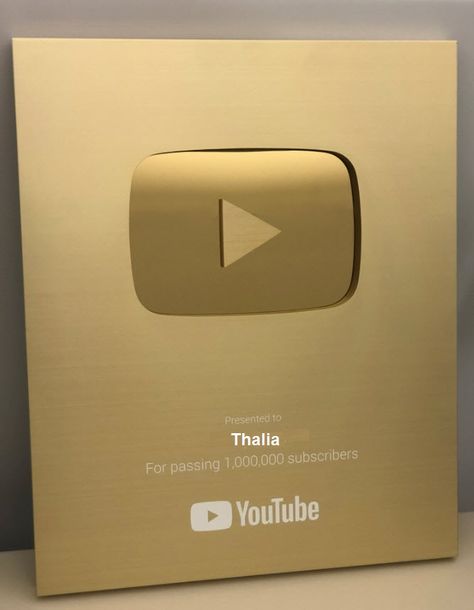 Gold Play Button, 1 Million Subscribers, Business Vision Board, Start Youtube Channel, Million Subscribers, Affirmation Board, Career Vision Board, Youtube Banner Template, Vision Board Goals