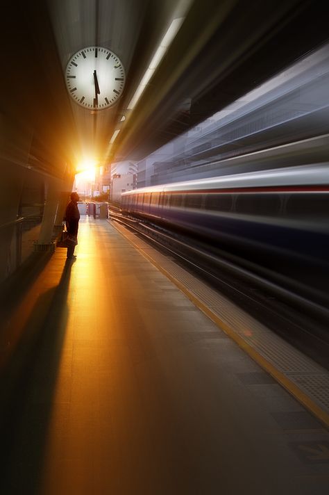 |cM Motion Photography, Movement Photography, Shutter Speed Photography, Train Platform, Long Exposure Photography, Photographie Inspo, Exposure Photography, Motion Blur, Foto Art