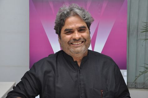 Filmmaker Vishal Bhardwaj at Whistling Woods International campus. Vishal Bhardwaj, Master Class, Filmmaking, Singers, Casual Button Down Shirt, Men Casual, Mens Tops, Quick Saves