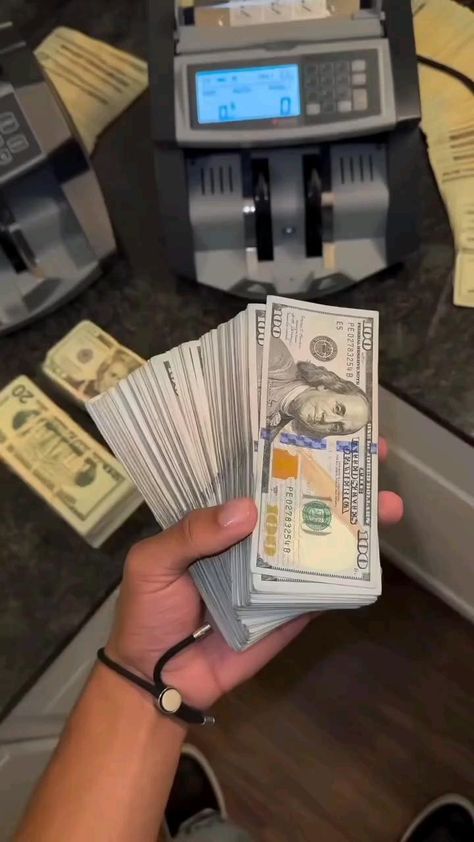 #money #wealthmindset #mindset #mindsetiseverything #mindsetmatters #successmindset Money Flow, Money Images, Beauty Care Routine, Gang Gang, Cash Money, Money Goals, Ronald Reagan, Money And Happiness, Money Cash