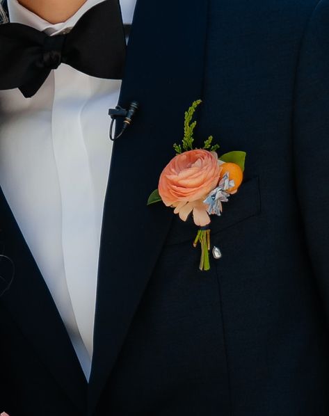 Spring Groom Boutonniere, Garden Wedding Boutonniere, Orange And Blue Boutonniere, Coral Boutonniere Wedding, Kumquat Boutonniere, Pink Orange Boutonniere, Bright Boutonniere, Ranuncula Boutonniere, Groom Boutonniere Ranunculus