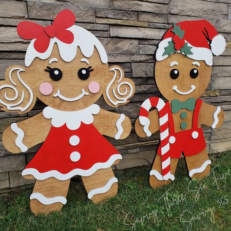 Christmas Decor Gingerbread, Gingerbread Couple, Christmas Parade Floats, Outdoor Christmas Decor, Gingerbread Crafts, Gingerbread Christmas Decor, Christmas Yard Art, Gingerbread House Decorations, Xmas 2024