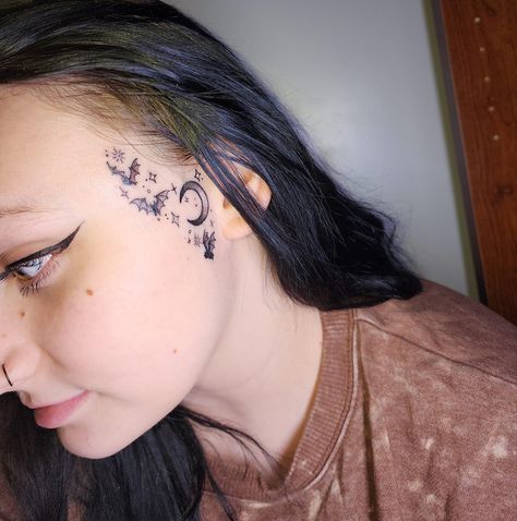 Witchy Face Tattoo, Side Of The Face Tattoo, Hair Line Tattoo, Facial Tattoos For Women, Women’s Face Tattoo, Cute Face Tattoos For Women, Forehead Tattoo Woman, Dainty Face Tattoos, Feminine Face Tattoo