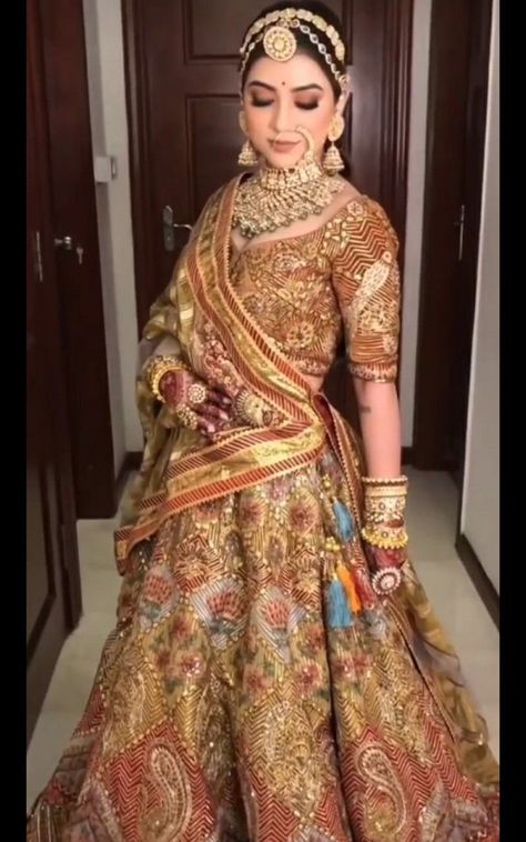 Rajasthani Bride, Best Indian Wedding Dresses, Latest Bridal Lehenga, Indian Outfits Lehenga, Wedding Lehenga Designs, Indian Bride Outfits, Lehenga Designs Simple, Bridal Lehenga Collection, Latest Bridal Dresses