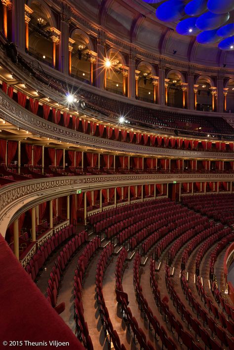 Theatre Hall, People Aesthetic, Computer Learning, Royal Albert China, A Night At The Opera, Dream Aesthetic, Witching Hour, Theatre Life, Royal Albert Hall