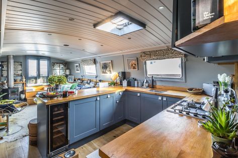 Houseboat Interior Design - DecorBuddi Barge Interior, Canal Boat Interior, Narrowboat Interiors, Canal Barge, Boat Interior Design, Boat House Interior, Houseboat Living, Interior Decorating Ideas, Mini Camper