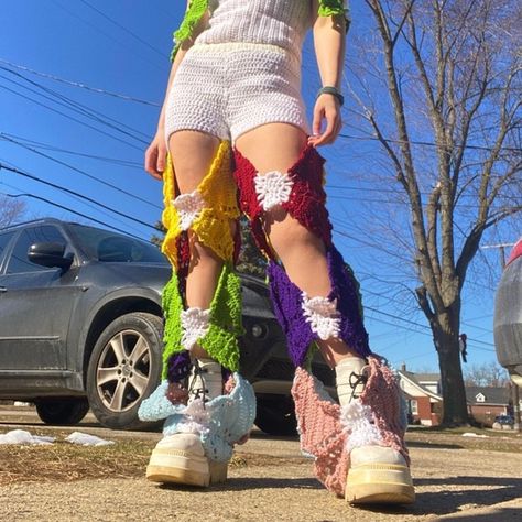 Rainbow patchwork colorblock Crochet butterfly flare trousers pants shorts Colorblock Crochet, Crochet Overalls, Rainbow Patchwork, Scrap Crochet, Yarn Clothes, Overalls Plus Size, Crochet Leg Warmers, Crochet Festival, Crochet Pants