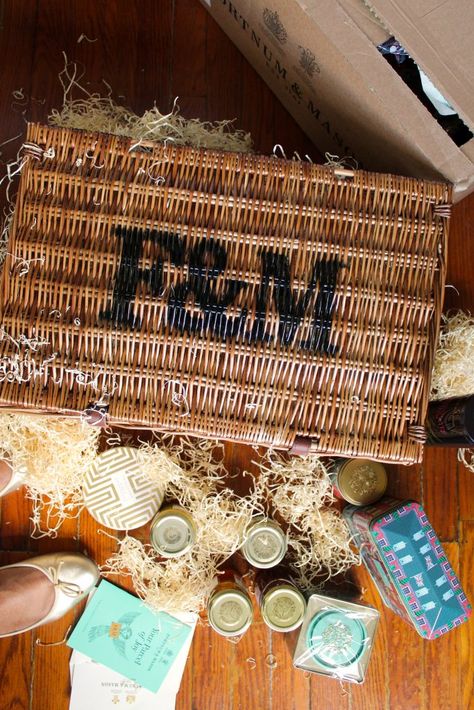 The Classic Editrix: How would you repurpose the humble #FortnumandMason hamper? #picnic #picnicready Fortnum And Mason Hamper, Snack Boxes Healthy, Mail Center, Car Emergency Kit, Wicker Hamper, Picnic Hamper, Spa Box, Hamper Boxes, Fortnum And Mason