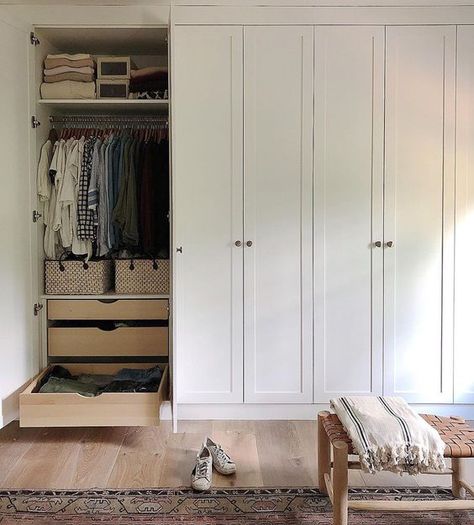 California Closets Wardrobe, Open Storage Closet Ideas, Ikea Wardrobe System, Closet Builtin Ideas, Primary Walk In Closet, Built In Closet Design, Bedroom Closet Built In, Built In Closet System, Built In Closet In Bedroom