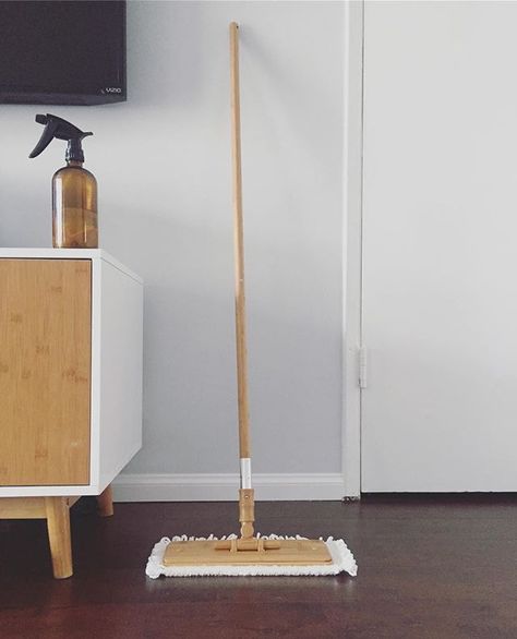 Bamboo swiffer, Candice Olson Waste Free Living, To Be In Love, Plastic Free Living, Zero Waste Kitchen, Zero Waste Living, Zero Waste Lifestyle, Eco Living, Eco Friendly Living, Eco House