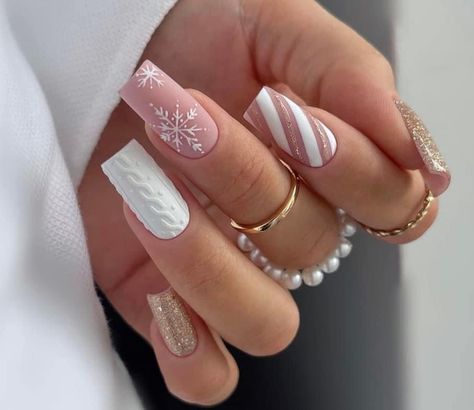 White Christmas Nails, Festive Christmas Nails, Christmas Tree Nails, Her Nails, Winter Nail, Winter Nails, White Christmas, Christmas Nails, This Year