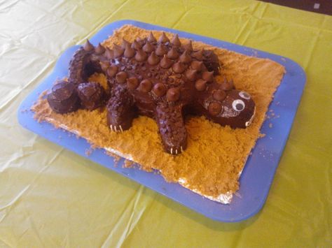 Ankylosaurus Cake, 6th Birthday Cakes, Dinosaur Cake, 11th Birthday, Bday Party, Food To Make, Birthday Parties, Birthday Cake, Birthday Party