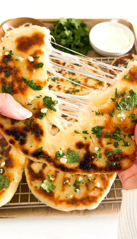 Cheese-Stuffed Garlic Naan - Moribyan Cilantro Butter, Garlic Naan Recipe, Recipes With Naan Bread, Garlic Naan, Naan Recipe, Garlic Cheese, Naan Bread, Best Cheese, Herb Butter