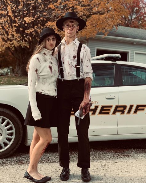 Girlfriend Costumes, Bonnie And Clyde Costume, Bonnie And Clyde Halloween, Bonnie And Clyde Halloween Costume, Costume Couples, Bonnie And Clyde, 2023 Halloween, Couples Halloween Outfits, Cute Couple Halloween Costumes