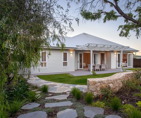 This stunning Dunsborough 'beach shack' by Phil Kelleher Homes features a #COLORBONDsteel #Ultra #ShaleGrey roof in #Lysaght TRIMDEK® profile.   Photographer: Matthew Moyes  #PhilKelleherHomes  #Lysaght #TRIMDEK Shale Grey Roof, Beach Shack Exterior, Colorbond Roof, Shale Grey, Stunning Homes, Roof Colors, Beach Shack, House Paint Exterior, House Roof