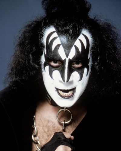 Gene "The Demon" $immons Creem Magazine, Monster Mash Party, Gene Simmons Kiss, Tommy Thayer, Best Kiss, Eric Singer, Vinnie Vincent, Kiss Images, Eric Carr