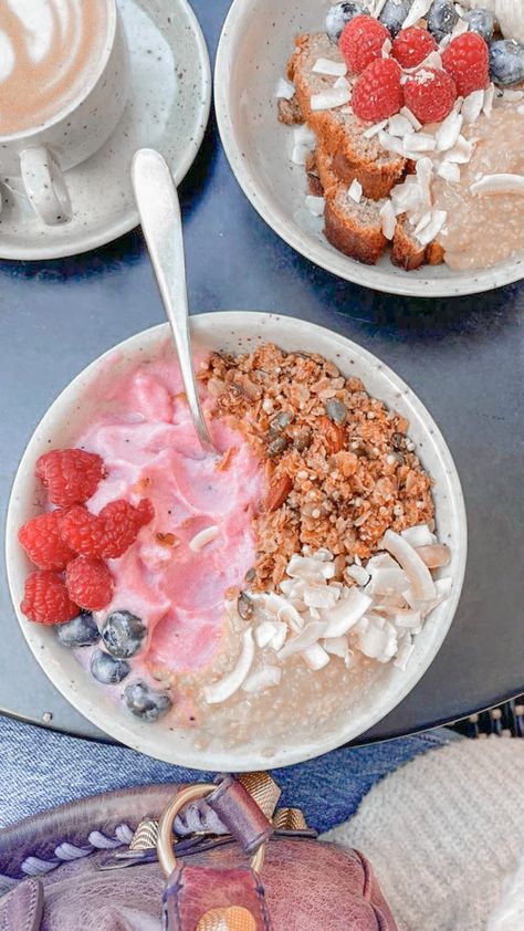 Preppy Food, Summertime Aesthetic, Tiktok Food, Preppy Beach, Aesthetic Tiktok, Beach Vibes, Not Mine, Acai Bowl, Yogurt