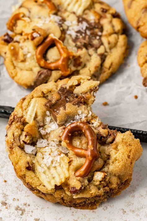 Panera Kitchen Sink Cookie Recipe, Kitchen Sink Cookies Recipe, Sink Cookies, Kitchen Sink Cookies, Salty Cookies, Shugary Sweets, Crazy Cookies, Frozen Cookie Dough, Cookie Bar