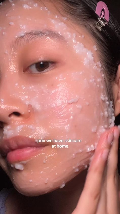 Is it just me or is the viral homemade korean rice mask literally congee?? butttttt….on the side note, it giving GLASS SKIN AND ⭐️brightens acne scars and discoloration⭐️🤍🍚🥛 #ricemask #koreanskincare #homeremedy #diyskincare #skincaremask #facemask #glassskinroutine #glassskin #kbeautysecrets #skincaretips #diyskincare #ricewater #congee #Art #The #of #NutritionTips #Beauty #HealthyLifestyle #Unveiling #Skincare #Facial What To Do After Face Mask, Best Way To Get Clear Skin, Korean Homemade Skincare, Homemade Rice Mask, How To Make Korean Rice Face Mask, Skin Care For Brightening, Korean Glowing Skin Tips, Korean Rice Skin Care, Korean Beauty Tips At Home