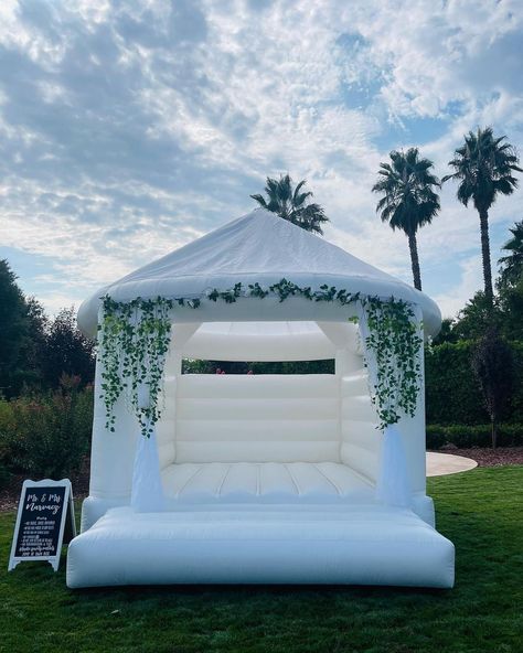 Wedding Jump House, Bouncy House Business, White Bouncy House, Wedding Bounce House, White Bounce House, Jump House, Jumping Castle, Bounce House Rentals, Backyard Reception