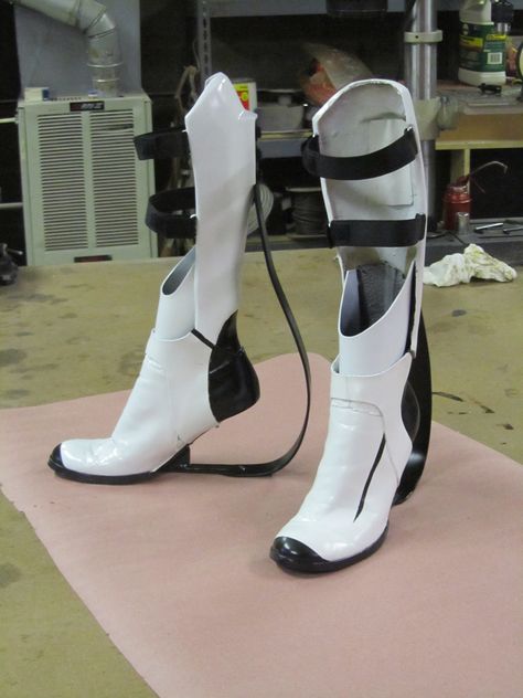 Long fall boots walkthrough Long Fall Boots, Chell Cosplay, Cyberpunk Clothes, Portal 2, Fall Boots, Cyberpunk Aesthetic, Cyberpunk Fashion, Futuristic Fashion, Future Fashion