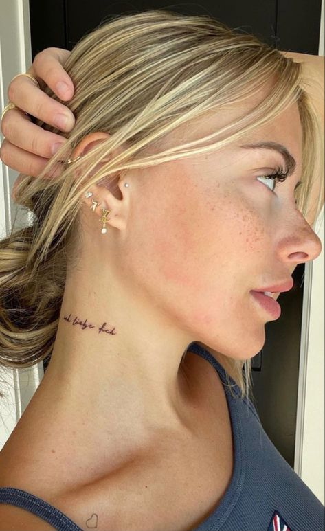 Soft Tattoo, Neck Tattoos Women, Pretty Ear Piercings, Petite Tattoos, Cute Ear Piercings, Cute Tattoos For Women, Classy Tattoos, Discreet Tattoos, Dainty Tattoos