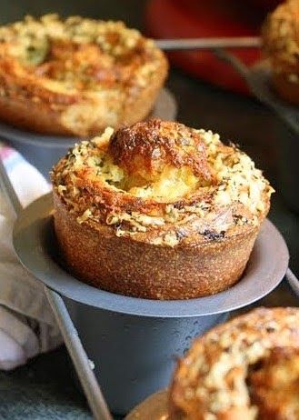 Popover Recipe, Popover Pan, Biscuit Rolls, Baked Garlic, Yorkshire Pudding, Dutch Baby, Quick Breads, Snacks Für Party, Garlic Herb