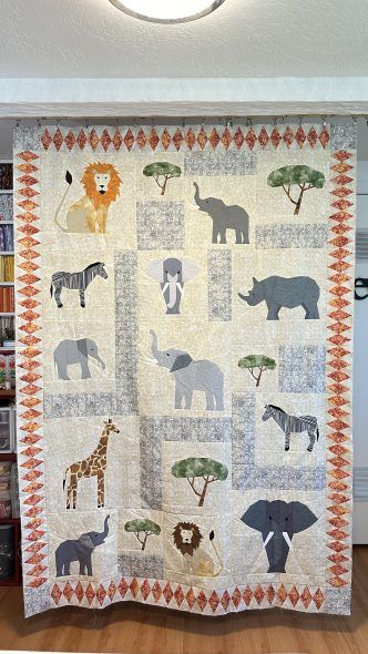 Quilt Safari Finish - WeAllSew Safari Baby Quilt, Safari Quilt, Animal Quilts, Jungle Baby, African Safari, Safari Animals, Zoo Animals, Quilt Sewing, Quilt Ideas