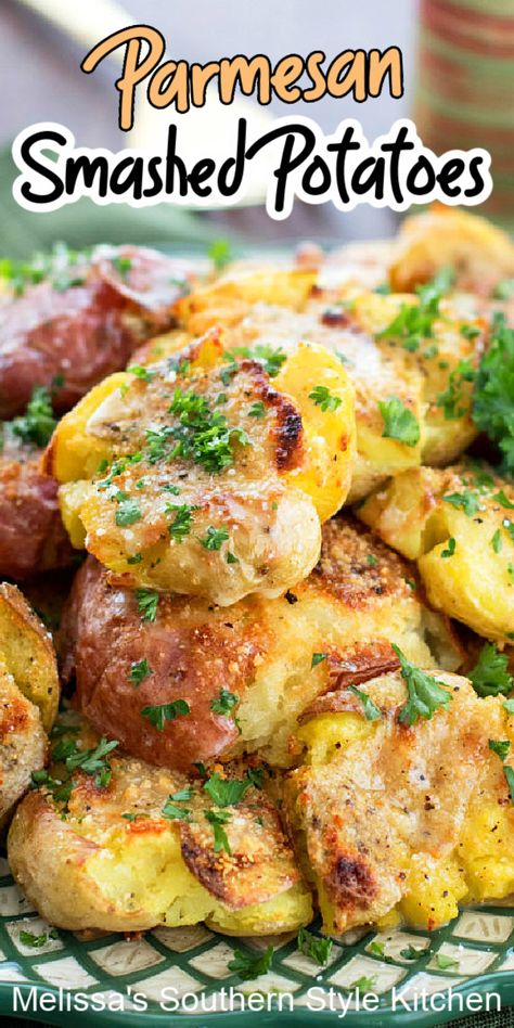 Smashed Pototato Recipe, Bbq Smashed Potatoes, Healthy Small Potato Recipes, Smashed Gold Potatoes, Smashed Potatoes Baked Air Fryer, Air Fried Smashed Potatoes, Meals With Small Potatoes, Smashed Potato Bites, Baked Smashed Potatoes In The Oven