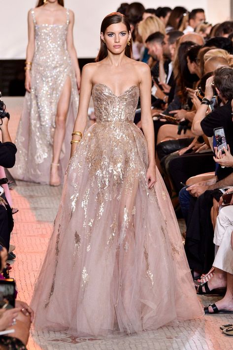 33 Of The Most Show-Stopping Looks From Paris Fall 2018 Couture Week | HuffPost Life Mark Bumgarner, Peter White, Ellie Saab, Paris Couture, Beauty Dress, Couture Week, Gala Dresses, Couture Gowns, Gorgeous Gowns