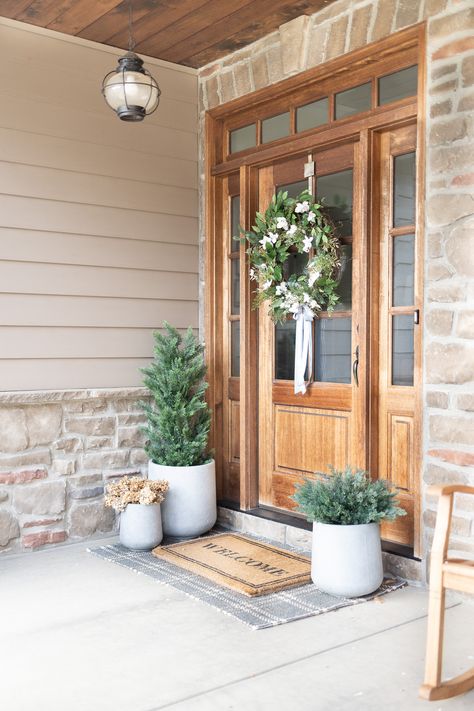 Here are the prettiest spring wreaths for the season! Refresh your front door and porch for spring with these spring wreaths. Farmhouse Front Door Lowe's, Summer Front Porches, Spring Door Wreaths, Spring Door, Winter Wreath, Front Door Decor, Front Porch, Spring Wreath, Porch Decorating