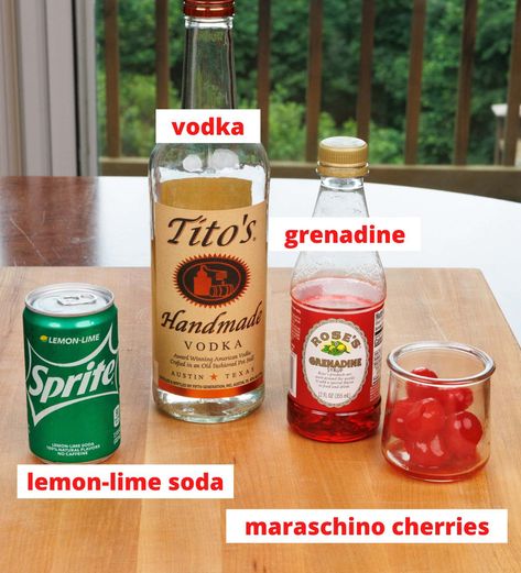 Alcoholic Shirley Temple, Dirty Shirley Recipe, Shirley Temple Mocktail, Titos Vodka Recipes, Sweet Alcoholic Drinks, Shirley Temple Recipe, Vodka Sprite, Vodka Drinks Easy, Shirley Temple Drink